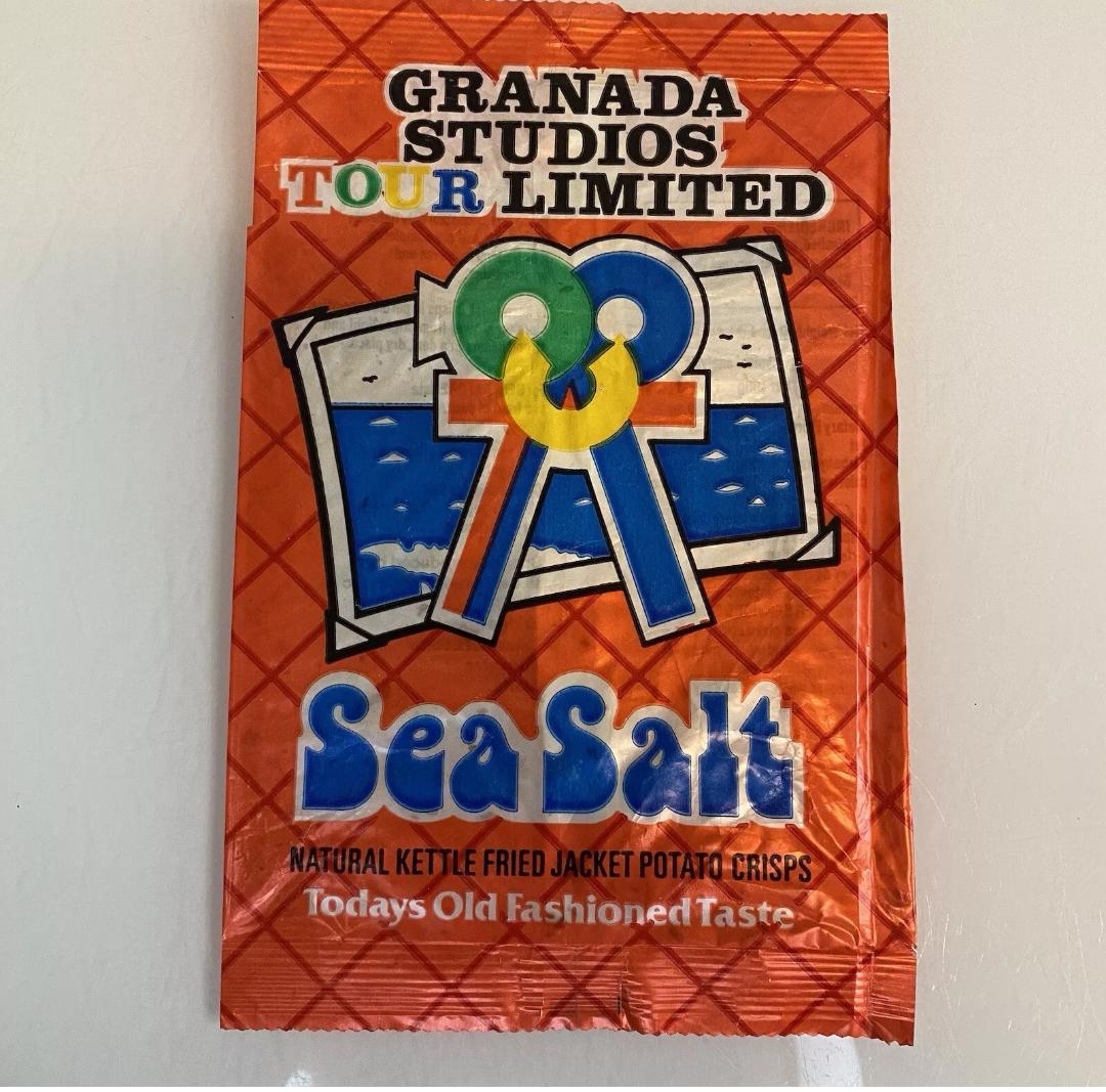 Seeing as British Crisps has crept past 8,000 followers it's time to celebrate with a look at this rare packet of Granada Studio Tour crisps. Thank you, all 8,000 of you.