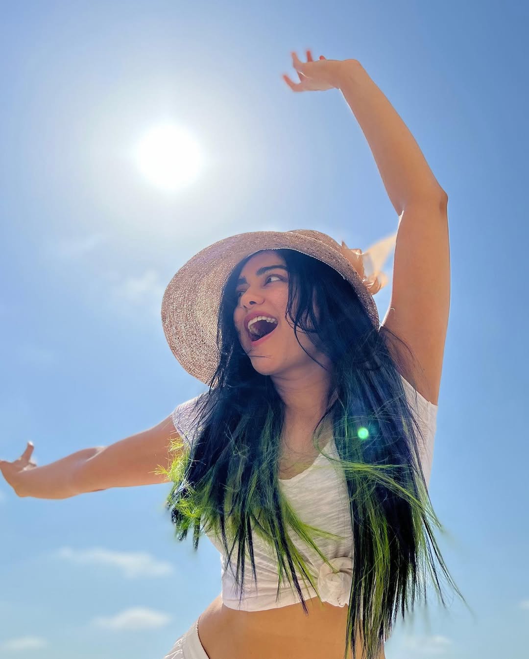 Gj_cX_lX0AEHX7A?format=jpg&name=large