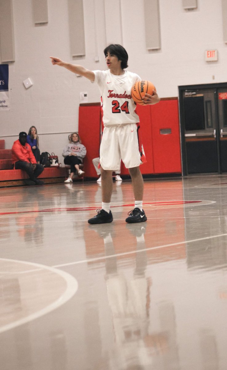 Kenneth Tirado πΊπ²π΅π·π (@mffl_tirado) on Twitter photo PG1 <a href="/BanaTirado/">Bana Tirado</a> for the JV squad <a href="/CHS_Basketball2/">Clearwater Boys Basketball</a>, keep an eye on this freshman this Spring and Summer. PG1 <a href="/BanaTirado/">Bana Tirado</a> for the JV squad <a href="/CHS_Basketball2/">Clearwater Boys Basketball</a>, keep an eye on this freshman this Spring and Summer.