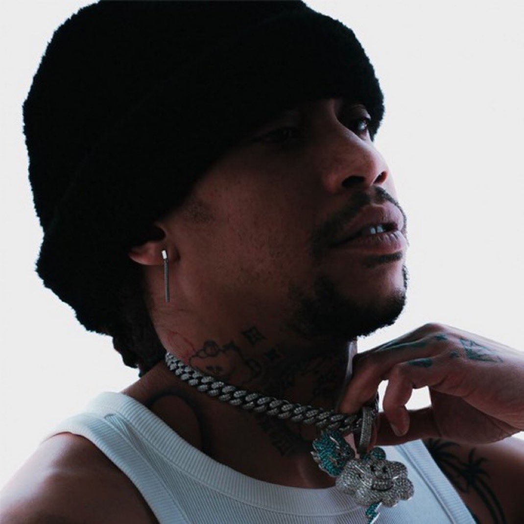 Kulturlesite_'s tweet image. 📀 GREEN MONTANA est DISQUE D’OR avec son album « SAUDADE » ! 

+ de 50 000 ventes 🇫🇷

Votre morceau préféré ? 🐍