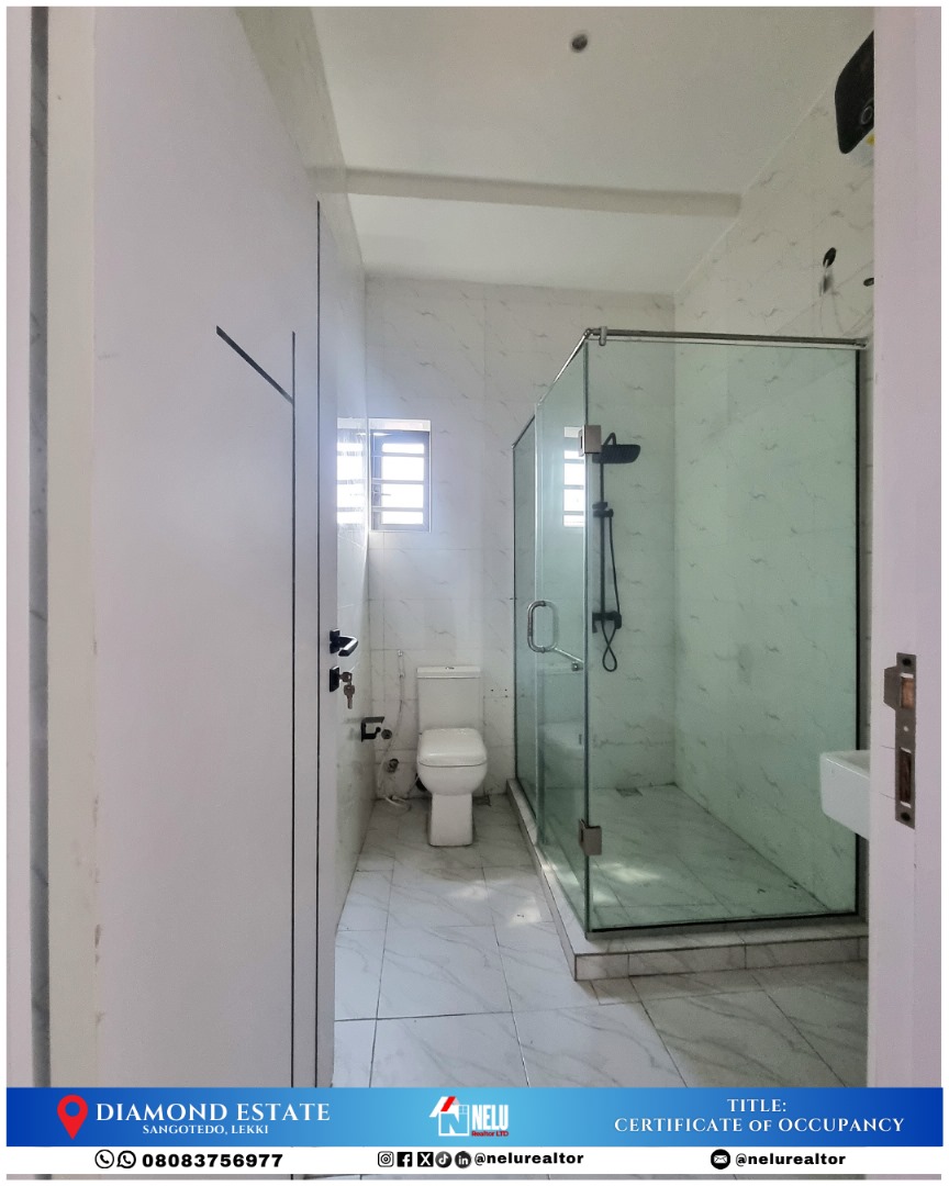 NeluRealtor's tweet photo. 4 BEDROOM FULLY DETACHED DUPLEX FOR SALE. 

Features: 
☑ Fitted Kitchen with accessories 
☑ POP Ceiling 
☑ Wardrobes 
☑ Water heater
☑ Heat extractor
☑ Self compound 
☑ Space for 4 car parks
☑ Service estate 
☑ Swimming pool https://t.co/FHcVjbfe9v
