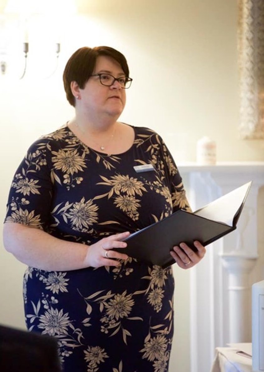 🌟 Welcome to the Funeral Experts Celebrant Directory! 🌟

We’re delighted to welcome celebrant Shelley Bell to our growing network of trusted professionals! 🎉

With years of experience, Shelley provides compassionate and personalised ceremonies, supporting families through