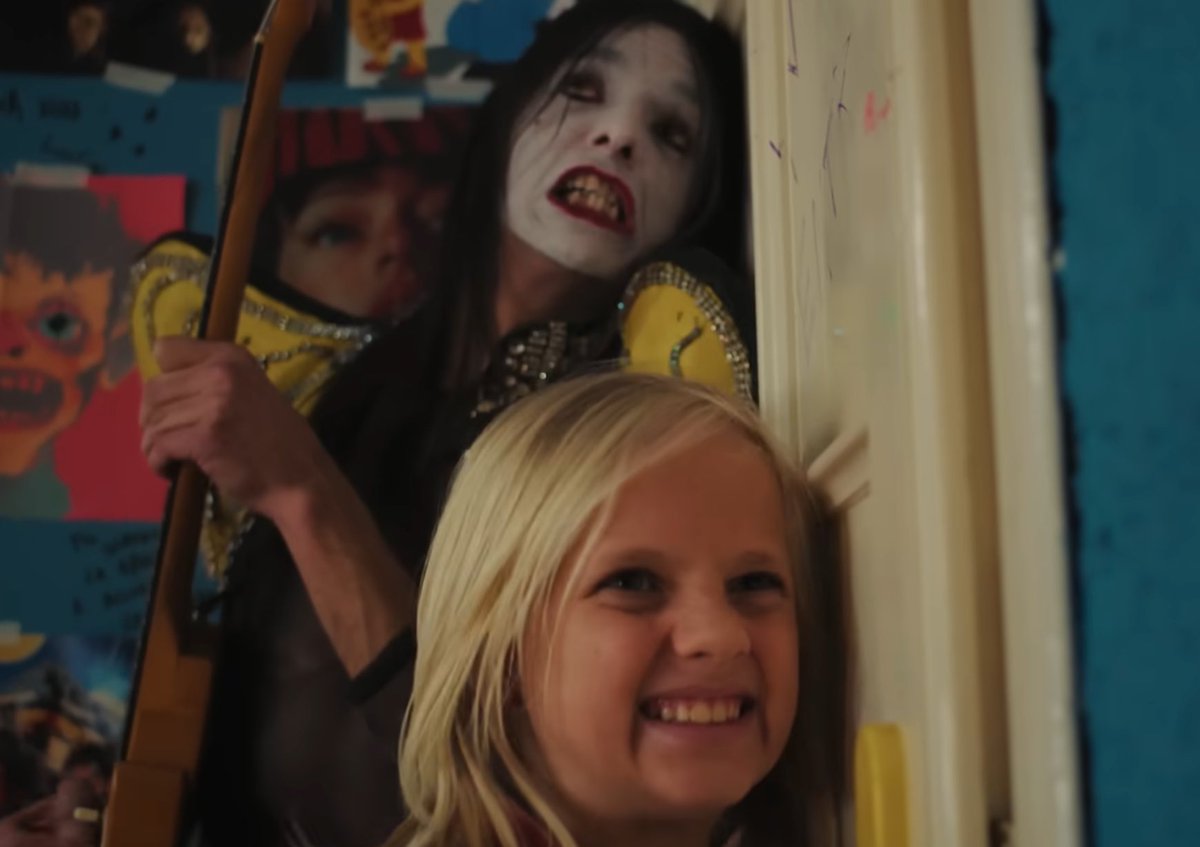 “Volevo essere un duro” by Lucio Corsi debuts at #79 on global Spotify with 1.713 million streams.