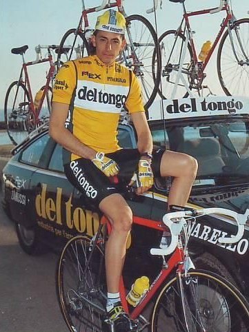 crstobalcabezas's tweet photo. 🇮🇹 Franco Chioccioli
#DelTongo (marca dedicada a la fabricación de muebles) fue una escuadra #italiana con otras grandes leyendas como #Saronni o #Baronchelli
#ciclismo #cycling #cyclinglife #cyclingphotos #cyclisme #francochioccioli #cristóbalcabezas #cristóbalcabezasmartín https://t.co/FP8RkrMVmf
