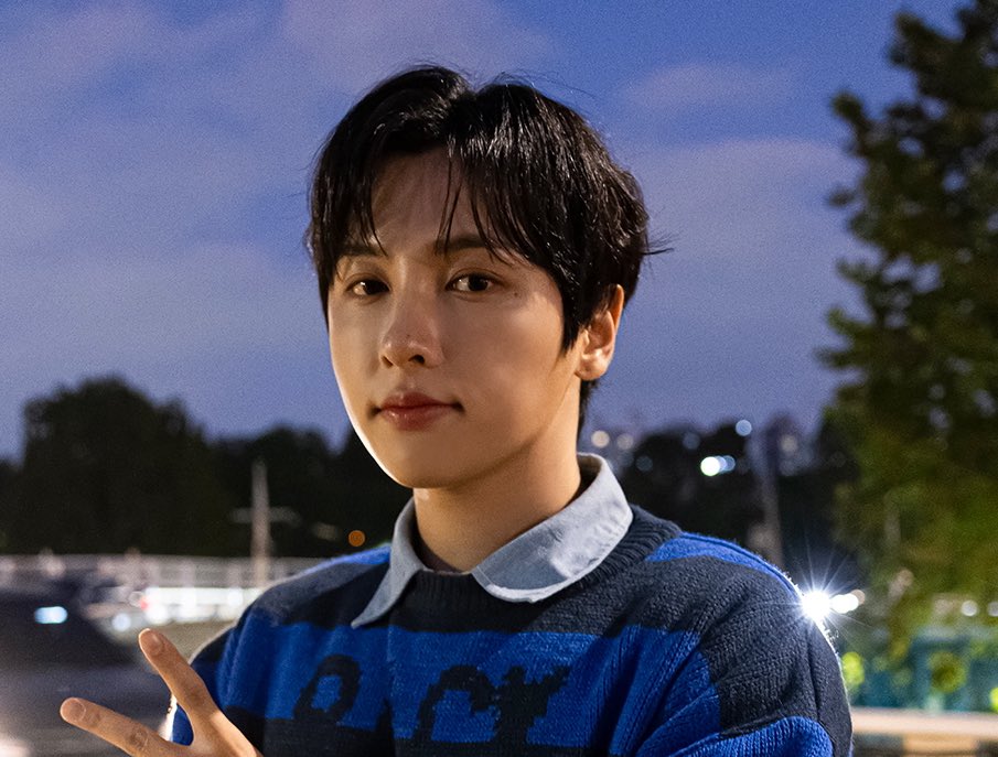 강쥐미모😍😍
강아지중에 제일 미남이세여