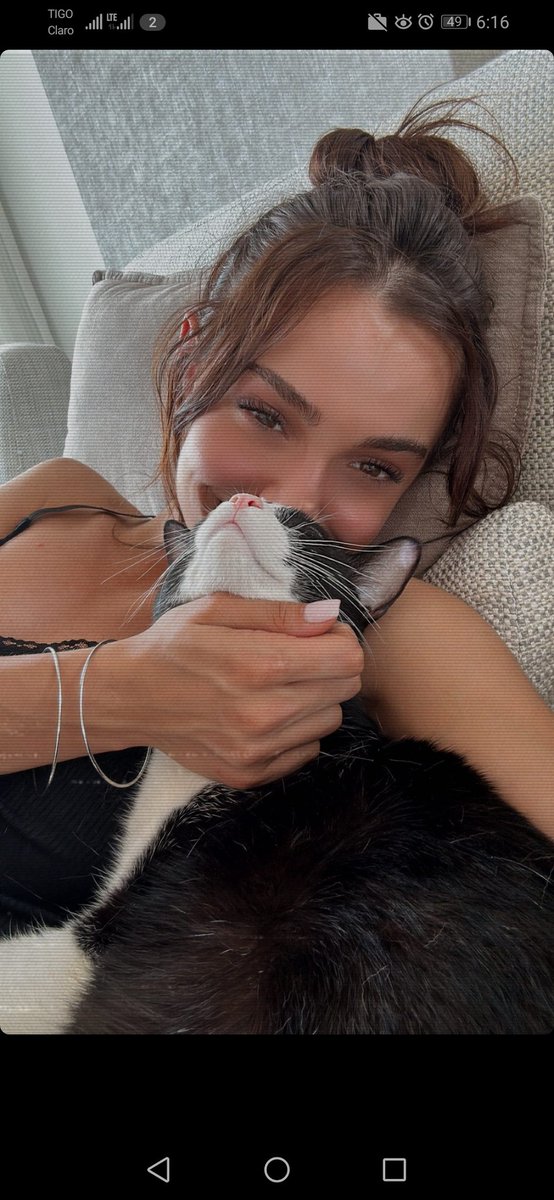 Chayitoxela's tweet image. Nuestra querida #HafsanurSancaktutan y #Kuruş