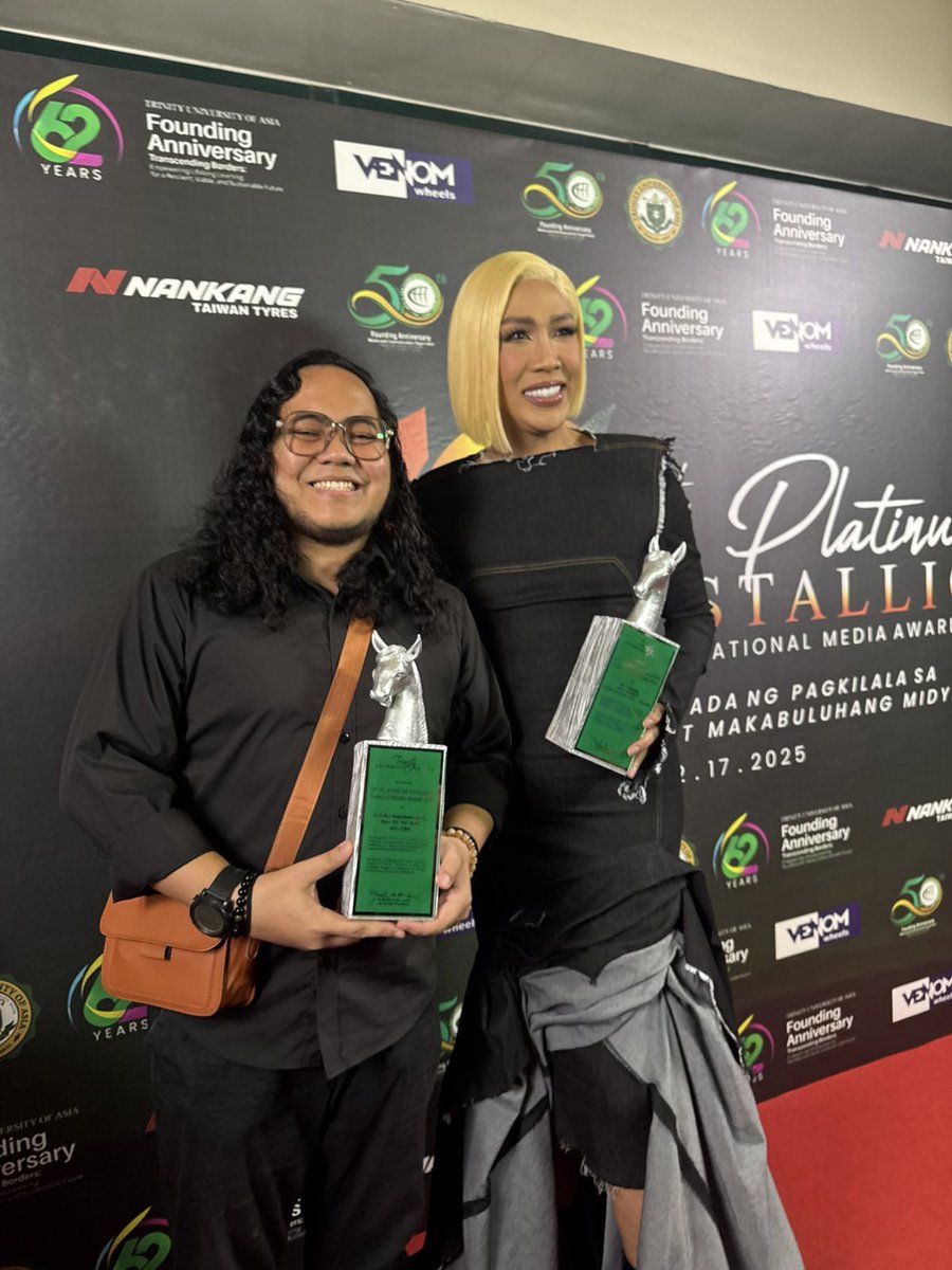 Maraming salamat sa KABOG na pagkilala at WINNER na pagmamahal, Platinum Stallion Media Awards! 🫶🏼🏆

⭐️ FILM OF THE YEAR: And The Breadwinner Is
⭐️ FILM DIRECTOR OF THE YEAR: Jun Robles Lana
⭐️ BEST FILM ARTIST: Vice Ganda

Congratulations sa mga umani ng pagkilala sa #PSNMA2025