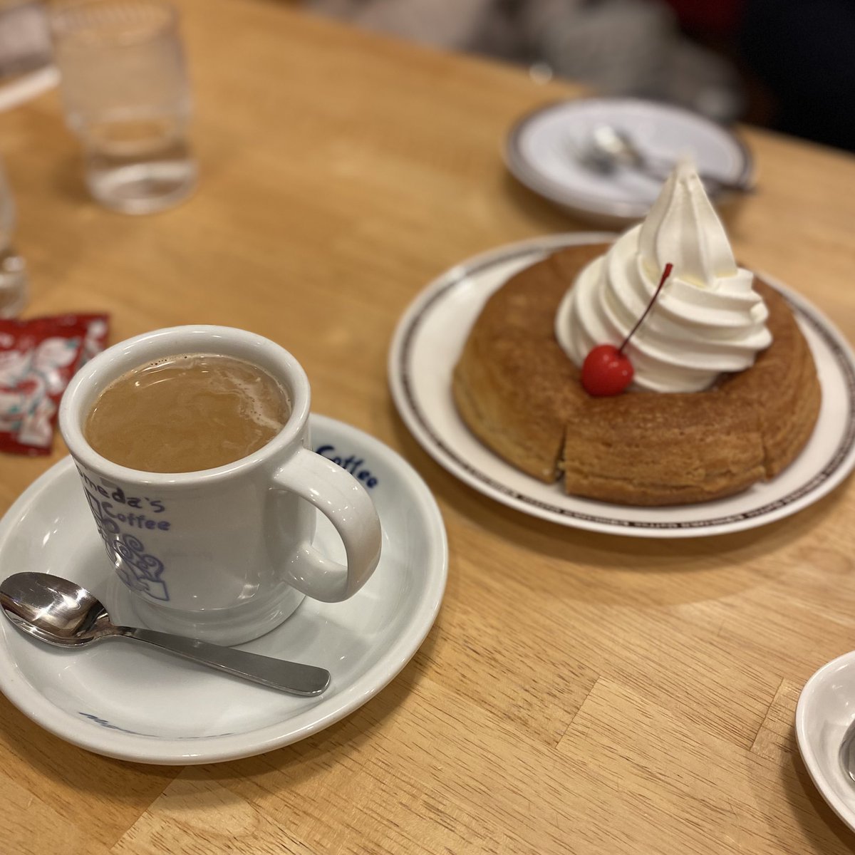 飯テロ！
割烹料理
檸檬サワーからの
地ビールからの
日本酒デビューとな🍶
締めはシロノワール🤤

#飯テロ　#友呑み