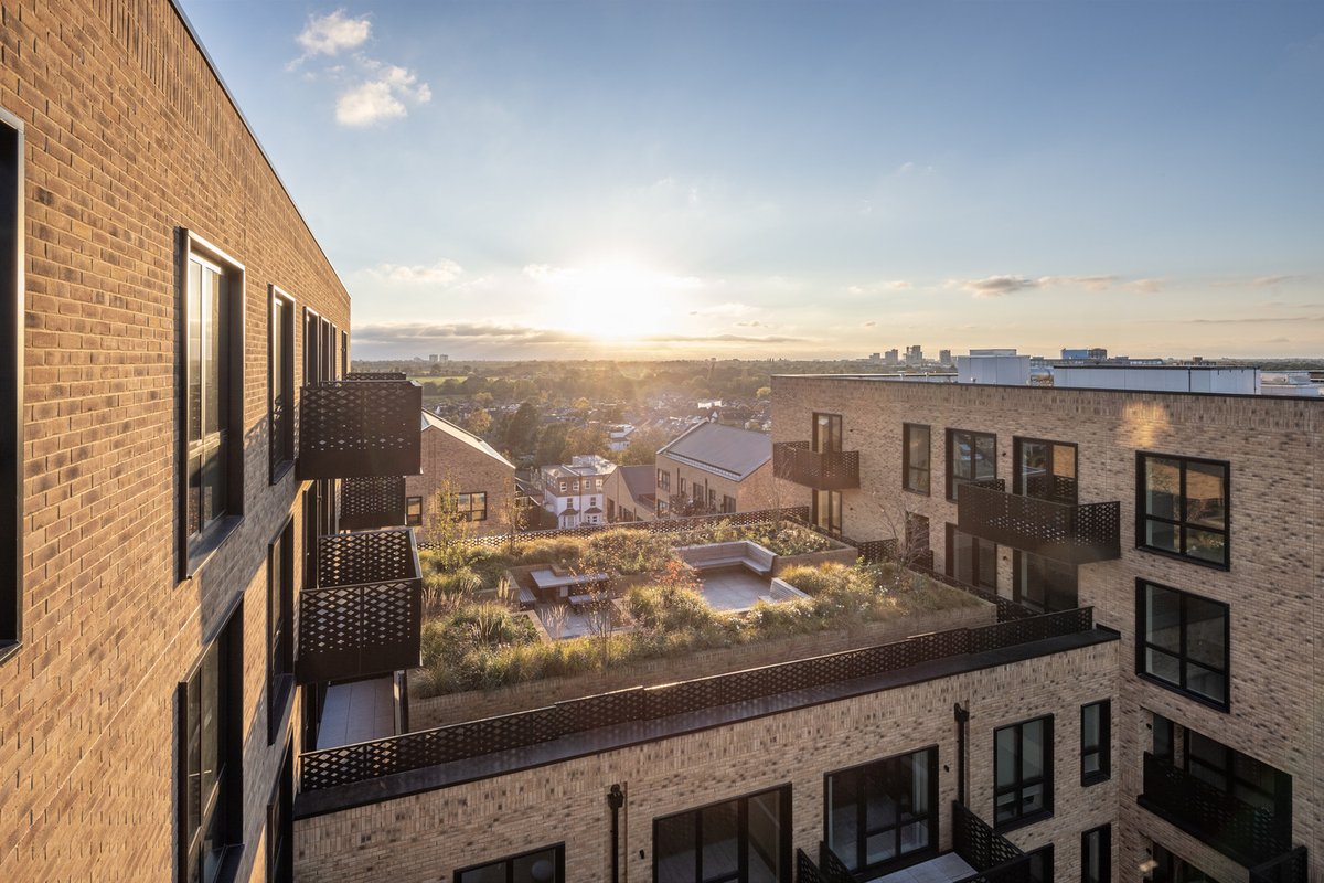 Higgins Partnerships (@higginspartner) on Twitter photo Weβre proud to have delivered 360 high-quality private sale and affordable homes in partnership with <a href="/A2DominionGroup/">A2Dominion Group</a>, bringing vibrant new living spaces to the heart of West London.π‘
Read more: tinyurl.com/dunbate8
#London #CommunityLiving #newhomes #SustainableDevelopment Weβre proud to have delivered 360 high-quality private sale and affordable homes in partnership with <a href="/A2DominionGroup/">A2Dominion Group</a>, bringing vibrant new living spaces to the heart of West London.π‘
Read more: tinyurl.com/dunbate8
#London #CommunityLiving #newhomes #SustainableDevelopment