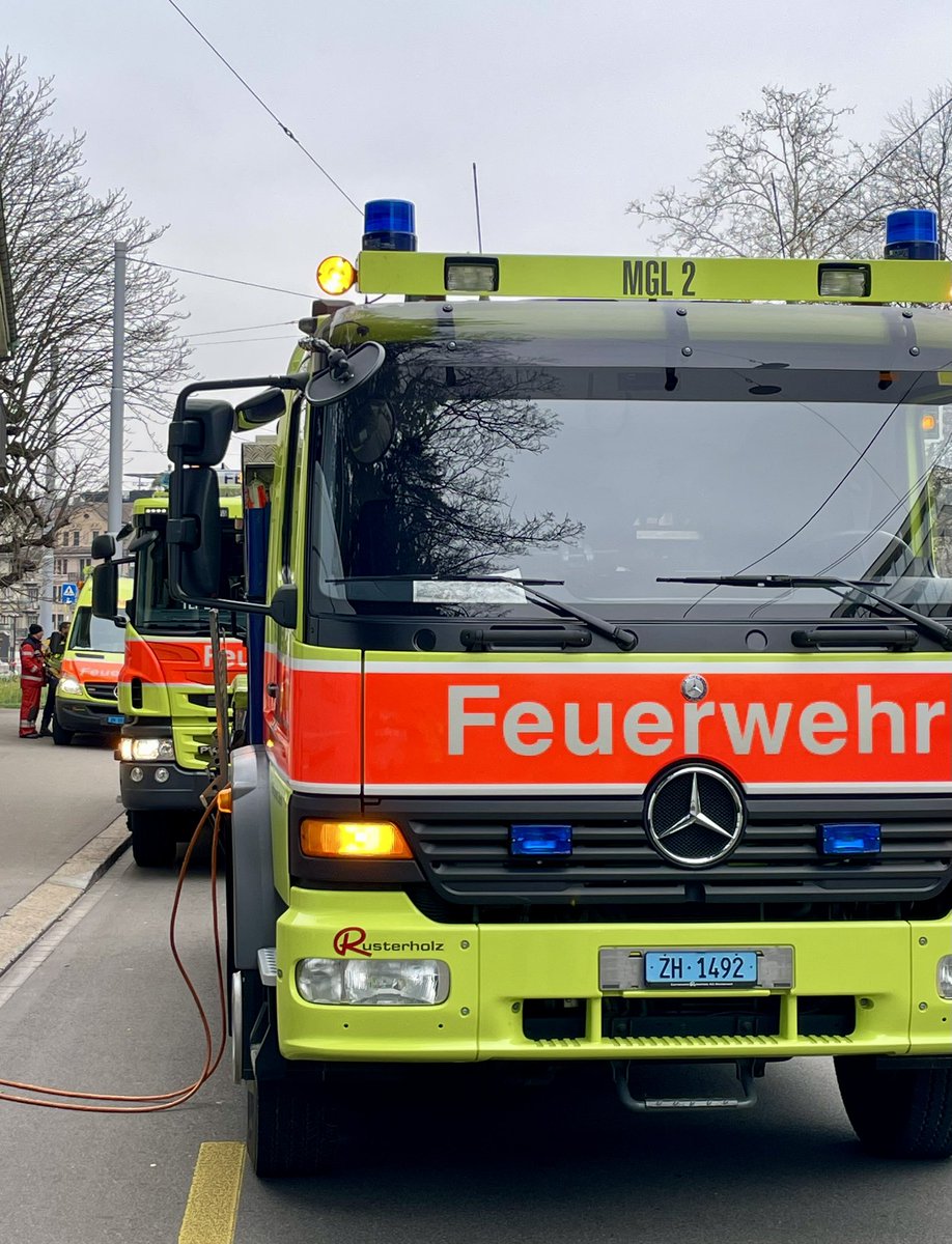 Möglicherweise auch aufgrund des Spannungseinbruchs ein weiterer #Einsatz wegen einer Gasmeldeanlage. Mittlerweile beide Einsätze abgeschlossen.