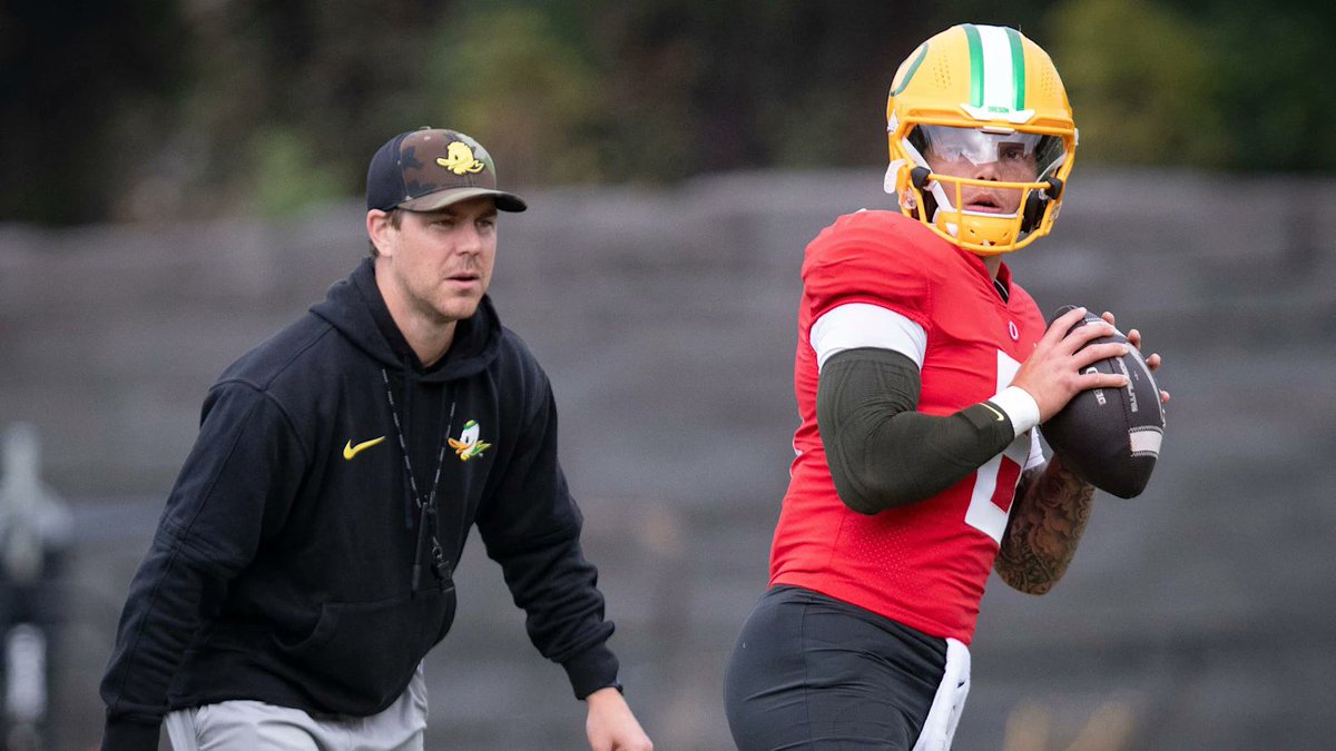 Oregon OC Will Stein - RPO🧵

- Game Planning Run Tags
- Reliefs
- Orbit Game
- Razor RPO
- Attackers