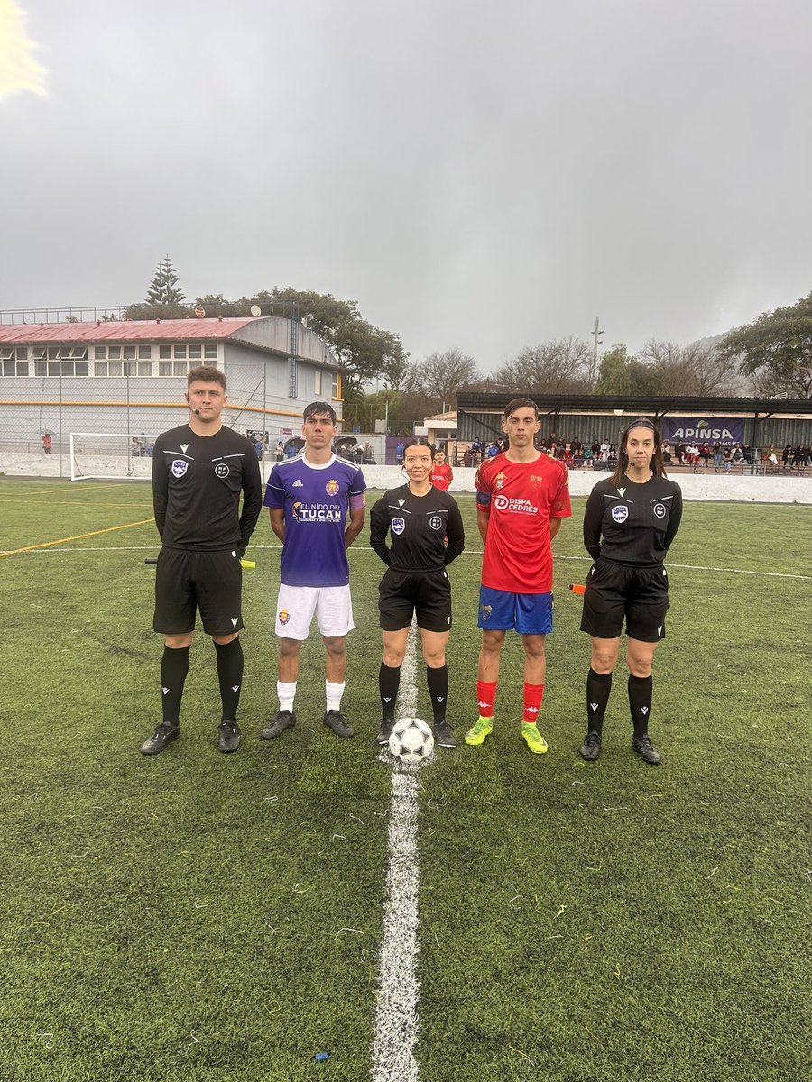 🟣 Cadete A suma y sigue y se impone al CD BUZANADA para meterse por primera vez en la temporada en puestos de playoffs. 4-0. 

🎯 David x2, Izan y Salva 

🟣 Juvenil A empata en casa frente al CD Candela (2-2). 

🎯🎯 Willy