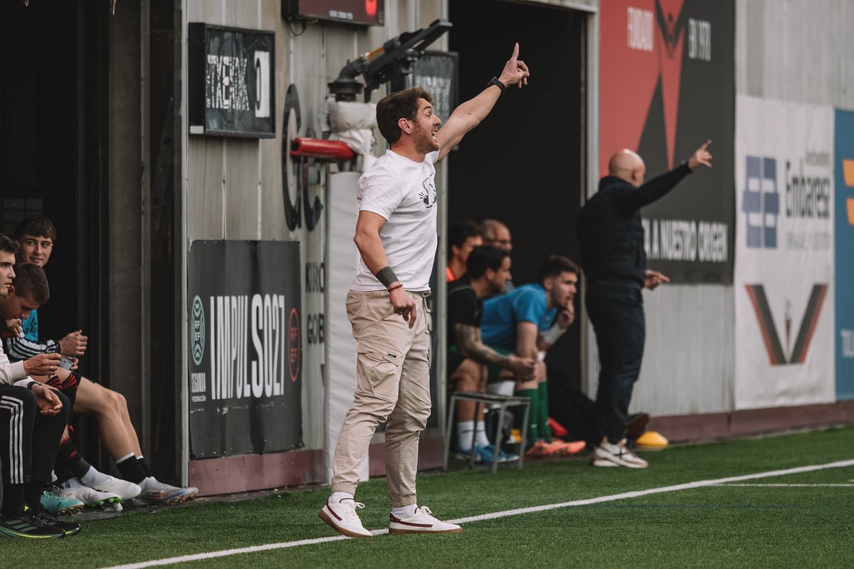 Ori Alós (@orialos) on Twitter photo El <a href="/arenas_club1909/">ARENAS CLUB oficial</a> es colíder en su grupo de Segunda RFEF. El año pasado quedó el 12. ¿Qué ha cambiado? Entre otras cosas, su entrenador. <a href="/ibaigomez/">IBAI GÓMEZ</a> es un entrenador TOP y está rodeado de un equipo técnico ultra profesional.
Apunten este nombre porque se viene un técnico brutal. El <a href="/arenas_club1909/">ARENAS CLUB oficial</a> es colíder en su grupo de Segunda RFEF. El año pasado quedó el 12. ¿Qué ha cambiado? Entre otras cosas, su entrenador. <a href="/ibaigomez/">IBAI GÓMEZ</a> es un entrenador TOP y está rodeado de un equipo técnico ultra profesional.
Apunten este nombre porque se viene un técnico brutal.