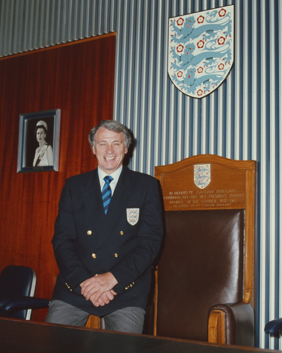 Today we’re remembering #ThreeLions great Sir Bobby Robson, who was born on this day in 1933.

Forever in our thoughts ❤️
