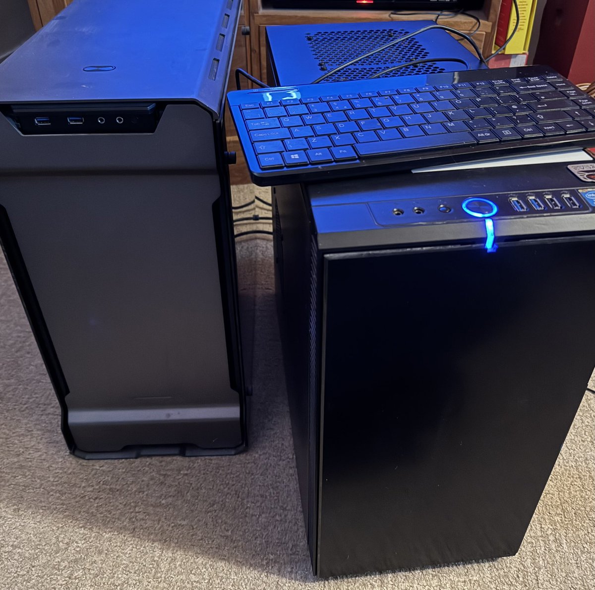 TheRunningManZ tweet media