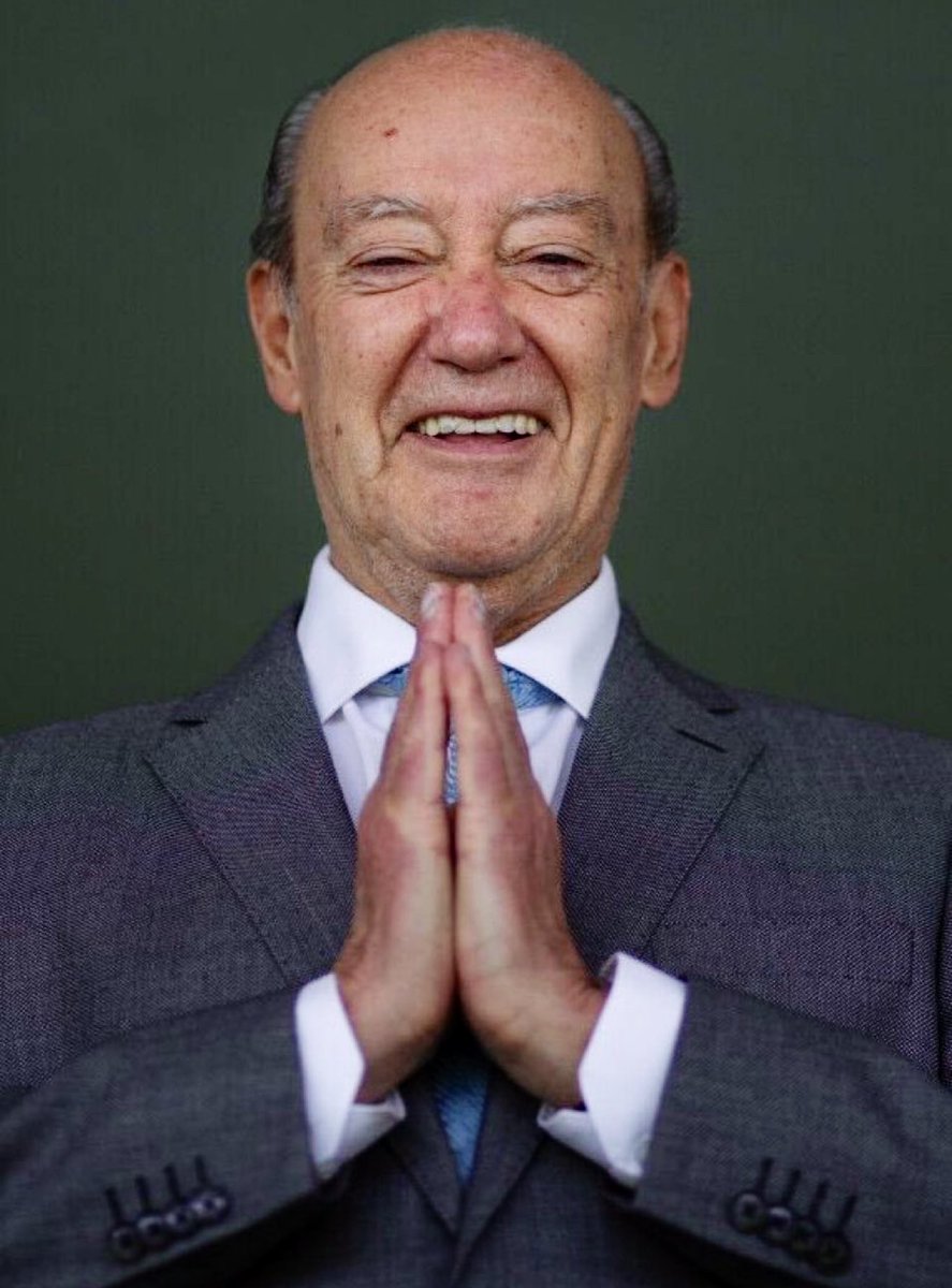 O REI FEZ TREMER A CAPITAL… 💙🤍🕊️👑 <a href="/FCPorto/">FC Porto</a>