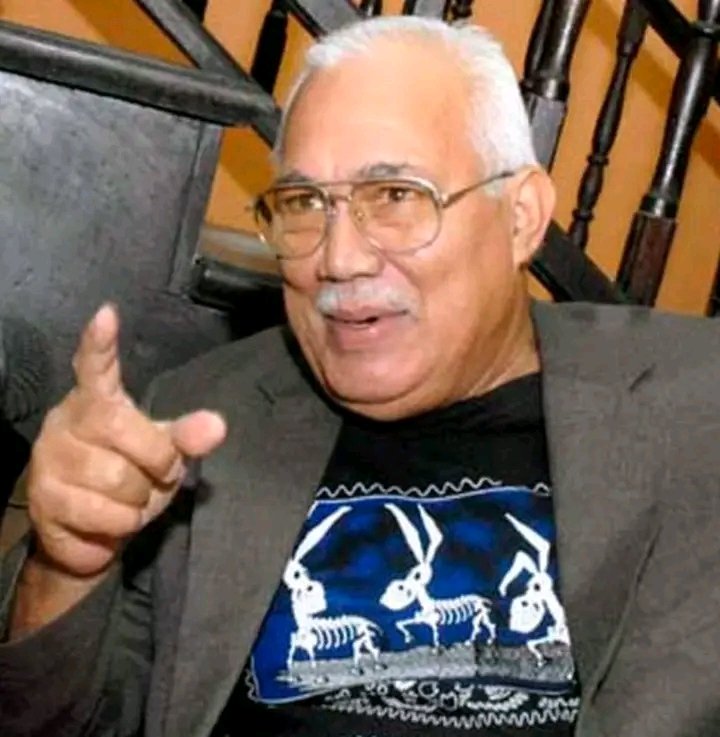 Hoy la cultura cubana sufre la perdida del intelectual Francisco López Sacha a los 74 años de edad. 
Más allá de la narrativa, tuvo una influencia notable en la crítica y el ensayo literario. 

#SantiagoDeCuba