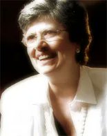 Consternats i amb gran tristesa, informem del traspàs de la companya i professora catedràtica Susanna Tavera. 
Ha marxat una gran persona, que alhora deixa un important llegat historiogràfic. 
Descansi en pau. 

ub.edu/dphc/es/profes…
