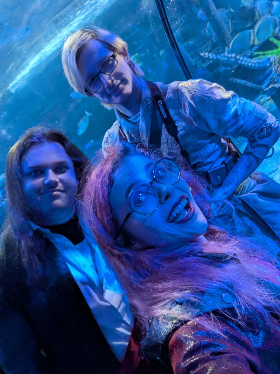 Sophisticoaster's tweet photo. Captain Scarlett Not So Scarlett Redd had a great time at Pirate Takeover yesterday with her crew of @d4rk5h4d0w_2570 and @snipe_n_ride28

The Ents are absolutely incredible as always 🥺 much love

📸 1/2 @d4rk5h4d0w_2570 
@altontowers  #PirateTakeover #Pirate https://t.co/oEqnL0lkkM