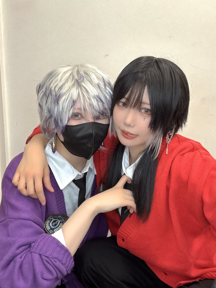 QUEEN_LR_'s tweet photo. 💜😈✝️❤️‍🔥💄🌹 https://t.co/mMafttNMu4