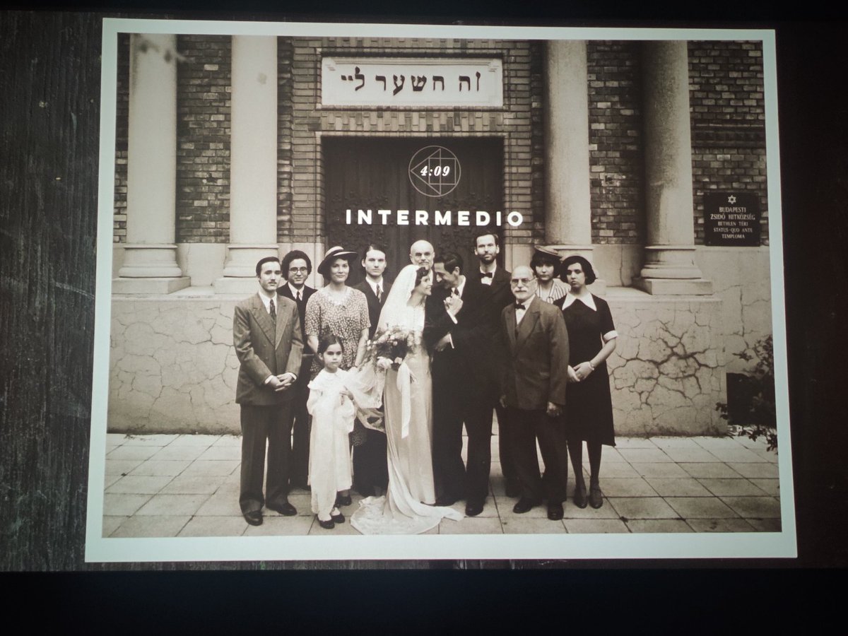 Hay que ver y disfrutar de #ElBrutalista solo por dos razones: su brillante dirección y porque es una película que se disfruta hasta en el intermedio que desarrolla, idea original donde las haya!