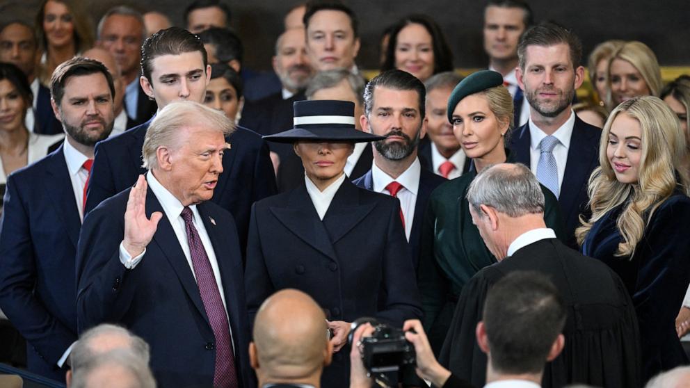 Breeze2er's tweet image. Happy Presidents Day with the greatest President of our lifetime🇺🇲🦅🇺🇲