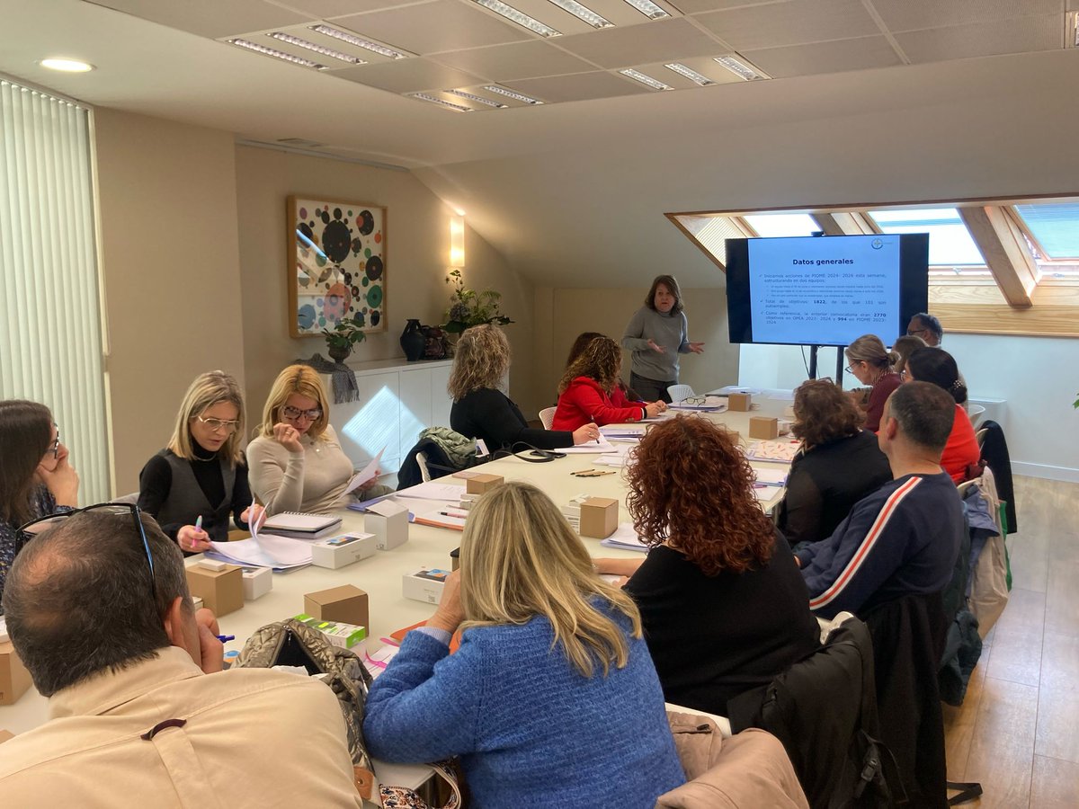 Iniciamos de nuevo el programa de orientación laboral  PIOME. #PIOME 
A sido un día de encuentros, dudas, alegrías, alguna que otra sorpresa ... 
+Info: facc.info/opea/
Con muchas ganas de comenzar 📷📷
#energíasrenovadas