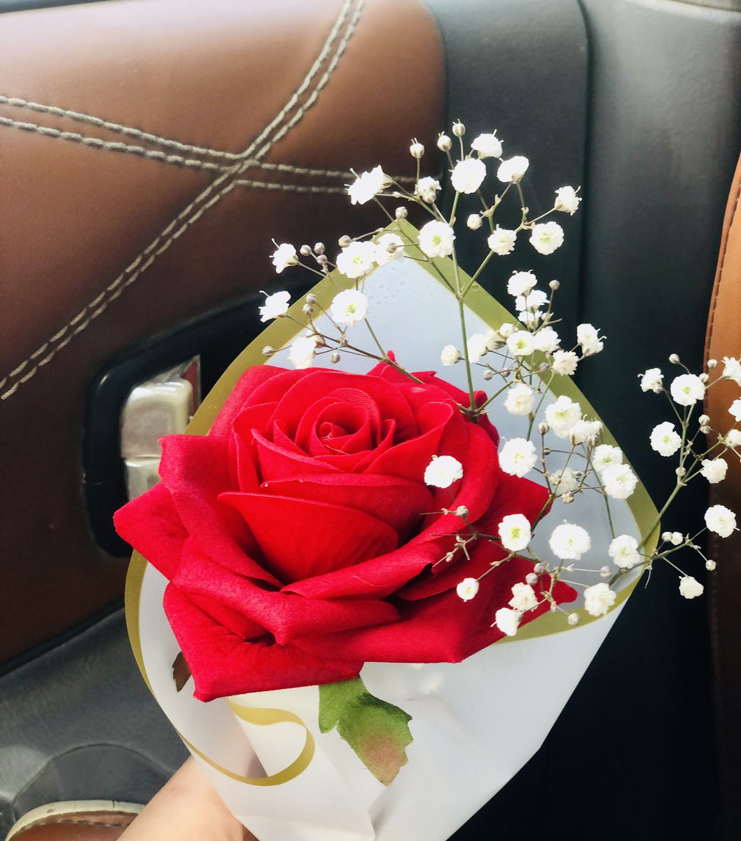 AzzaMah90478451's tweet photo. التخرج برفقه من احب♥️♥️👫 https://t.co/ooL6fd5XGB