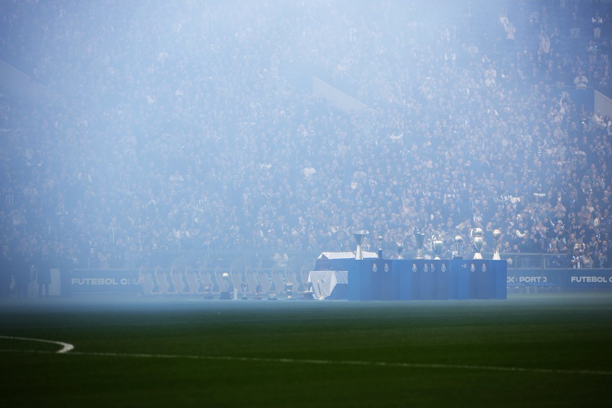 FCPorto's tweet photo. Eterno💙 https://t.co/gBI6MA5BRu