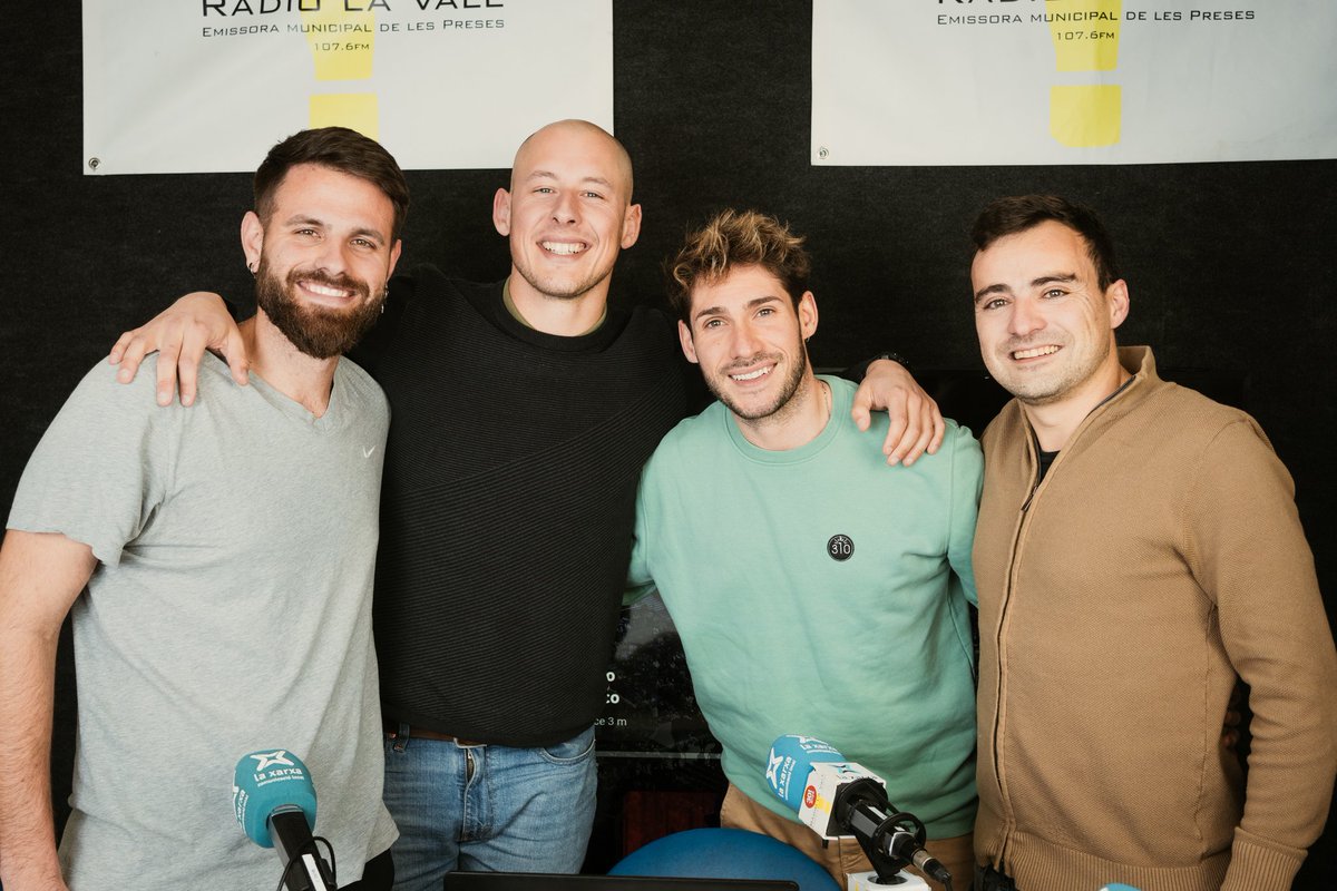 ja1trobarem's tweet photo. Ja ho trobarem #27 - Viure de la música amb en Marc Andurell

⚡ El binari nan / En Marc arrenca amb una bateria ràpida de preguntes binàries per escalfar motors.

🎤 Qui és en Marc Andurell? Riudaura, la música, cantar, guanyar l'@OPFESTcat... https://t.co/paVl4IHTdw
