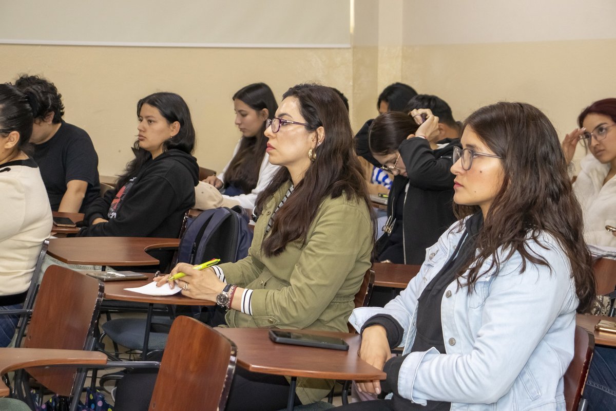 🔬♻️ Biomining 2.0 en la UTPL: estudiantes usan microorganismos para recuperar metales y reducir la contaminación minera. 💡

Descubre el objetivo de esta propuesta trabajada en las aulas de la universidad aquí 👉 [acortar.link/nN56Kn]

#VisibilizaciónAscendereUTPL