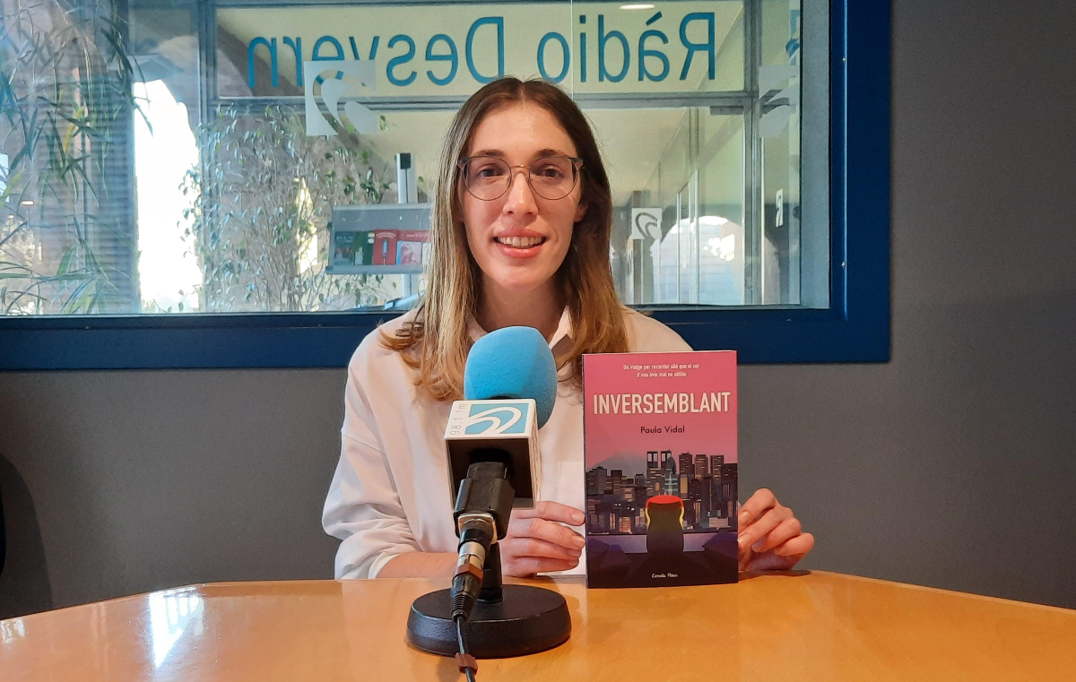 🗞 #SantJust - 📖 'Inversemblant', de <a href="/paulavidalbooks/">Paula Vidal</a>, finalista del Premi Menjallibres
s.mtrbio.com/kglrvvbnqo