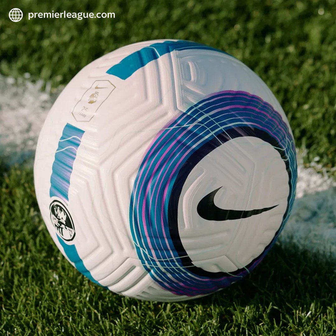 SkySports's tweet photo. The final 2024/25 Premier League x Nike Flight Ball has been officially revealed! 🤩

Inspired by Nike Total 90 footballs of the past, it will make its debut appearance this season on Wednesday 19 February, when Aston Villa host Liverpool ⚽️ https://t.co/k2WcvhcE3e