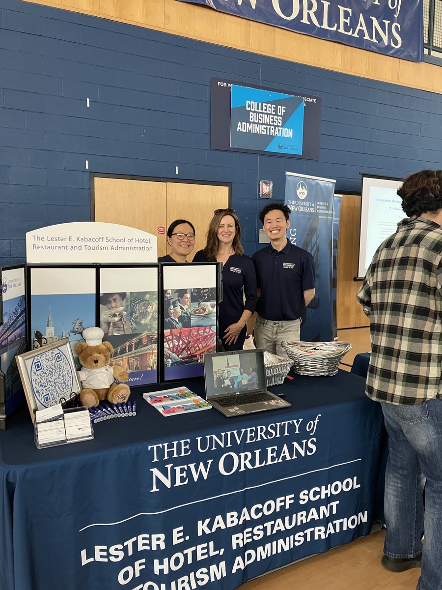 University of New Orleans tweet media