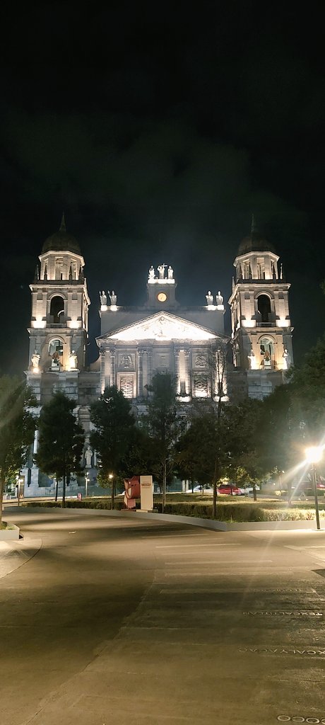Los caminos se forjan día con día, se recorren con dedicación y pasión por servir a quienes han sido leales, siempre de la mano de Dios...#UnidosPorTi a tu municipio  llegará, Unidos una nueva historia  forjaremos por la grandeza del #Edomex...👍