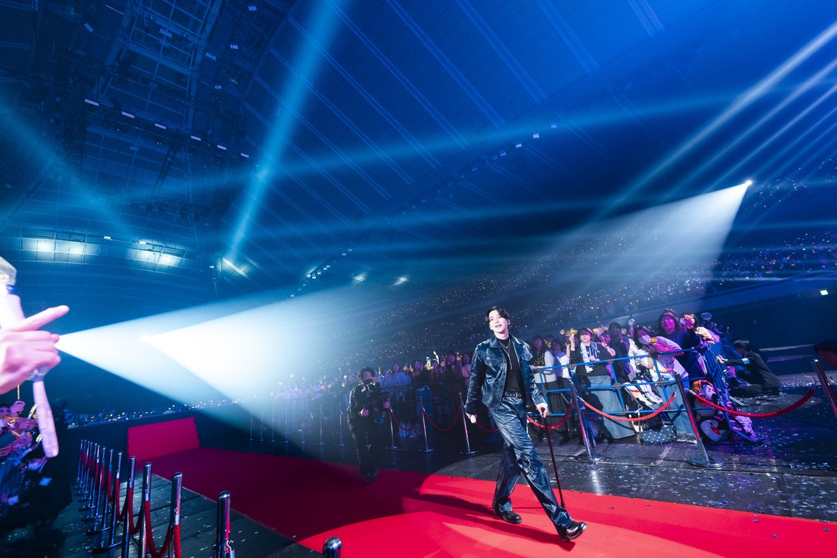 Kkorepo's tweet photo. 「イベントレポ」新作ドラマも注目の #2PM #イ・ジュノ、約１年半ぶりの日本公演が大盛況！！２日間で1万８千人を動員！（オフィシャルレポート）！
#LeeJunho #JUNHO #ジュノ
🔗https://t.co/VoP2M8fFUG https://t.co/eNPHXZ6vqQ