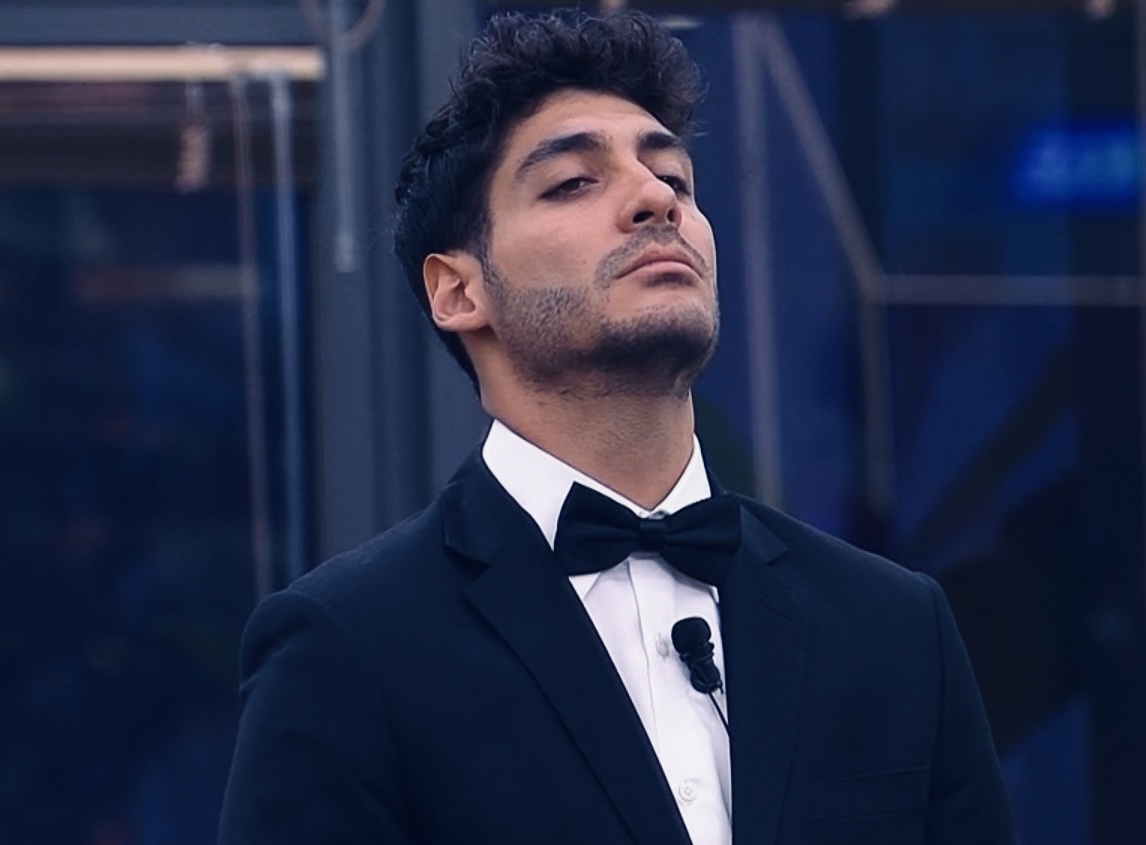 cam_mrock's tweet photo. Stasera verrà scelto il primo finalista maschile.

Sapete già vero?

#javi7 #helevier #grandefratello https://t.co/pYIdu46eVc