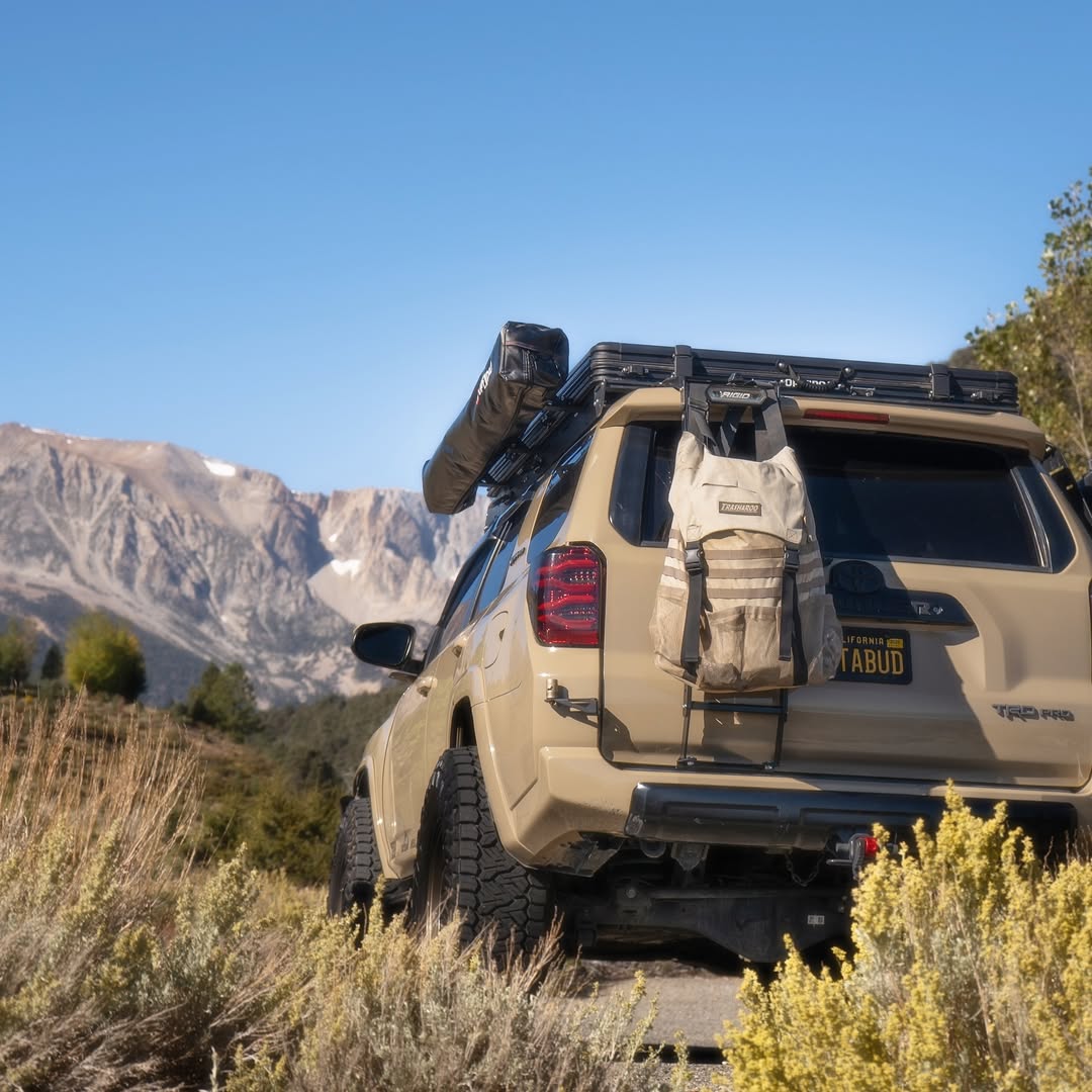 YIER284453's tweet image. Gear up for your next adventure! 🚙💨 Our premium side awning is perfect for any outdoor explorer, providing quick and reliable shelter wherever you go. Whether it’s a camping trip or a road adventure, this awning is your must-have companion. 🌄✨
#OffRoadGear #CampingEssentials