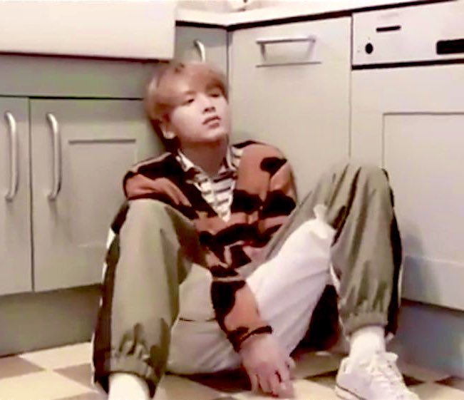 woong666's tweet photo. ///...♡︎ https://t.co/oHEbZ6wERT