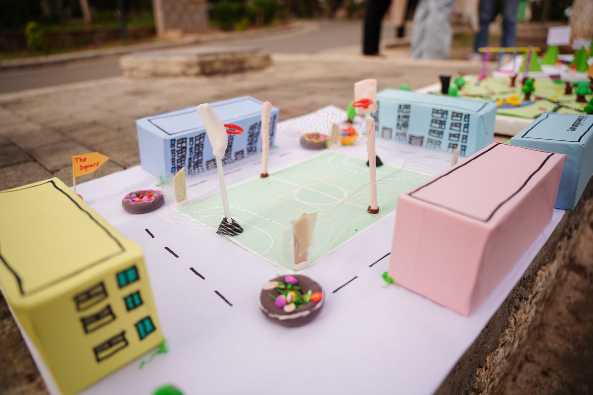 albania_unicef's tweet photo. 🚀 #UPSHIFT empowers youth to become innovators &amp; social entrepreneurs! Through experiential learning, they identify community challenges &amp; design impactful solutions. From ideas to action, they lead change with real-world products &amp; services. 💡🌍 #ChangeMakers #YouthEmpowerment https://t.co/zVKAfHtLX1