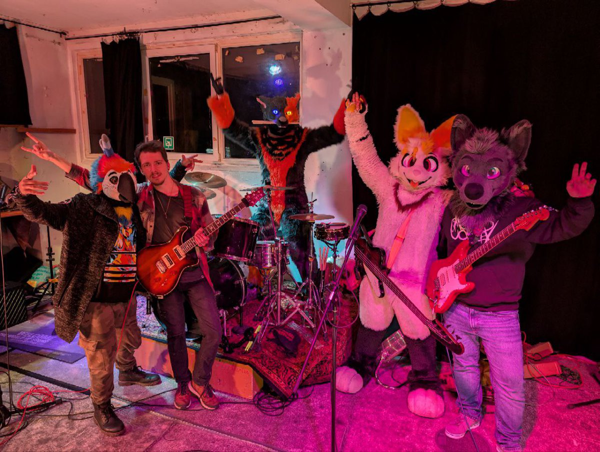 Fons π°πΈ π Furizon (@fonsthebun) on Twitter photo Fons & Friends / Yes, Itβs Warm! is freaking ready to make you guys dance at <a href="/NordicFuzzCon/">NordicFuzzCon</a> ! πΈπ¨βπ€
We had a boot camp of rehearsal and jamming this weekend (yes, we are absolutely dead β¨οΈ) in total about 14 hours of rehearsal (that excluding the previous months since we started Fons & Friends / Yes, Itβs Warm! is freaking ready to make you guys dance at <a href="/NordicFuzzCon/">NordicFuzzCon</a> ! πΈπ¨βπ€
We had a boot camp of rehearsal and jamming this weekend (yes, we are absolutely dead β¨οΈ) in total about 14 hours of rehearsal (that excluding the previous months since we started