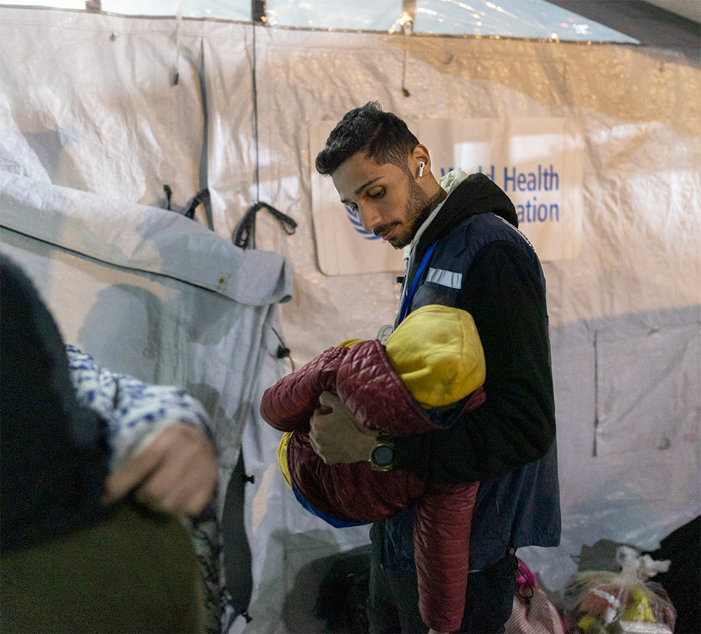 WHOFoundation's tweet image. 🚨 WHO is tackling 42 emergencies, reaching 305 million in need. Your support ensures we act fast, save lives, and rebuild communities.
💙 Donate now: bit.ly/4jyMGzu

#HealthCannotWait #EmergencyResponse #SharetheHealth