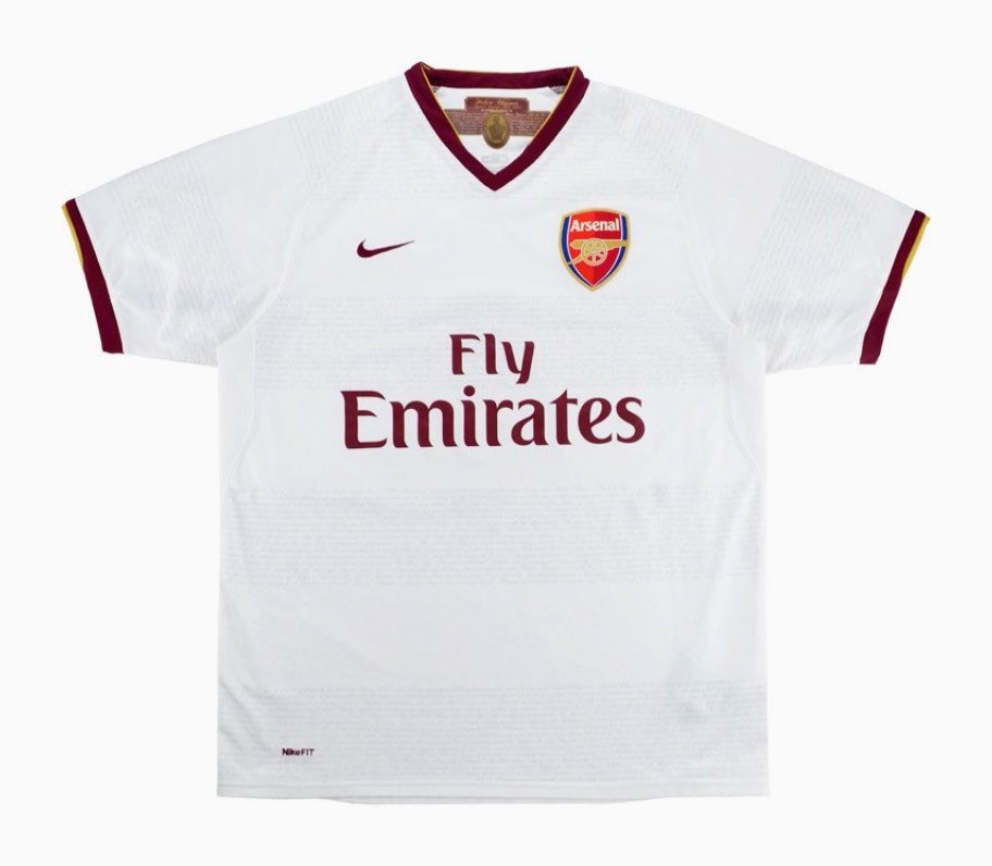 DailyAFC's tweet photo. 🚨 The new LEAKED Arsenal 2025/26 third kit, which draws inspiration from the 2007/09 alternative kit, made by Nike. 🕰️🤩

Thoughts on the kit, Gooners? 🤔 

[@Footy_Headlines] https://t.co/1PSFT2qPp3