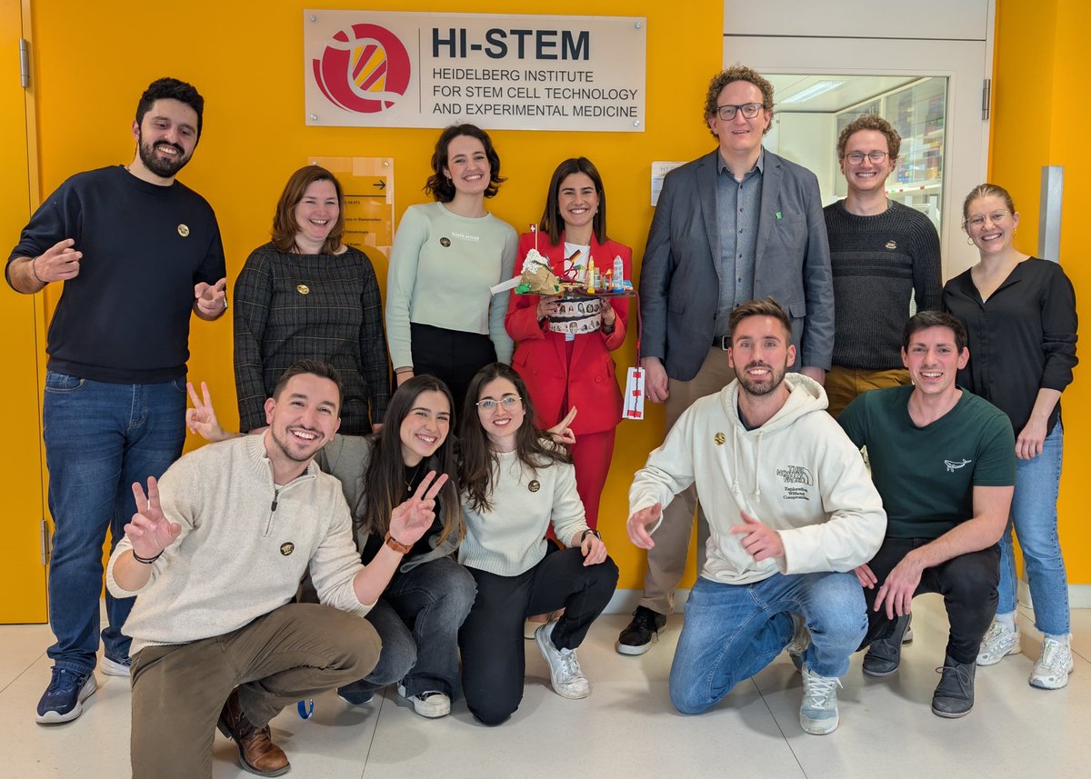 Nuria Vaquero (@nuriavaqueros) on Twitter photo ✨Extremely happy to share that last Friday I successfully defended my PhD thesis with Summa cum laude in the <a href="/jackstadt_lab/">Jackstadt_lab</a> at <a href="/hi_stem_lab/">HI-STEM - Cancer and Stem Cells in Heidelberg</a> <a href="/DKFZ/">DKFZ</a>
🎓✨
Thanks to everyone who supported me along the way 🙌🏽 ✨Extremely happy to share that last Friday I successfully defended my PhD thesis with Summa cum laude in the <a href="/jackstadt_lab/">Jackstadt_lab</a> at <a href="/hi_stem_lab/">HI-STEM - Cancer and Stem Cells in Heidelberg</a> <a href="/DKFZ/">DKFZ</a>
🎓✨
Thanks to everyone who supported me along the way 🙌🏽