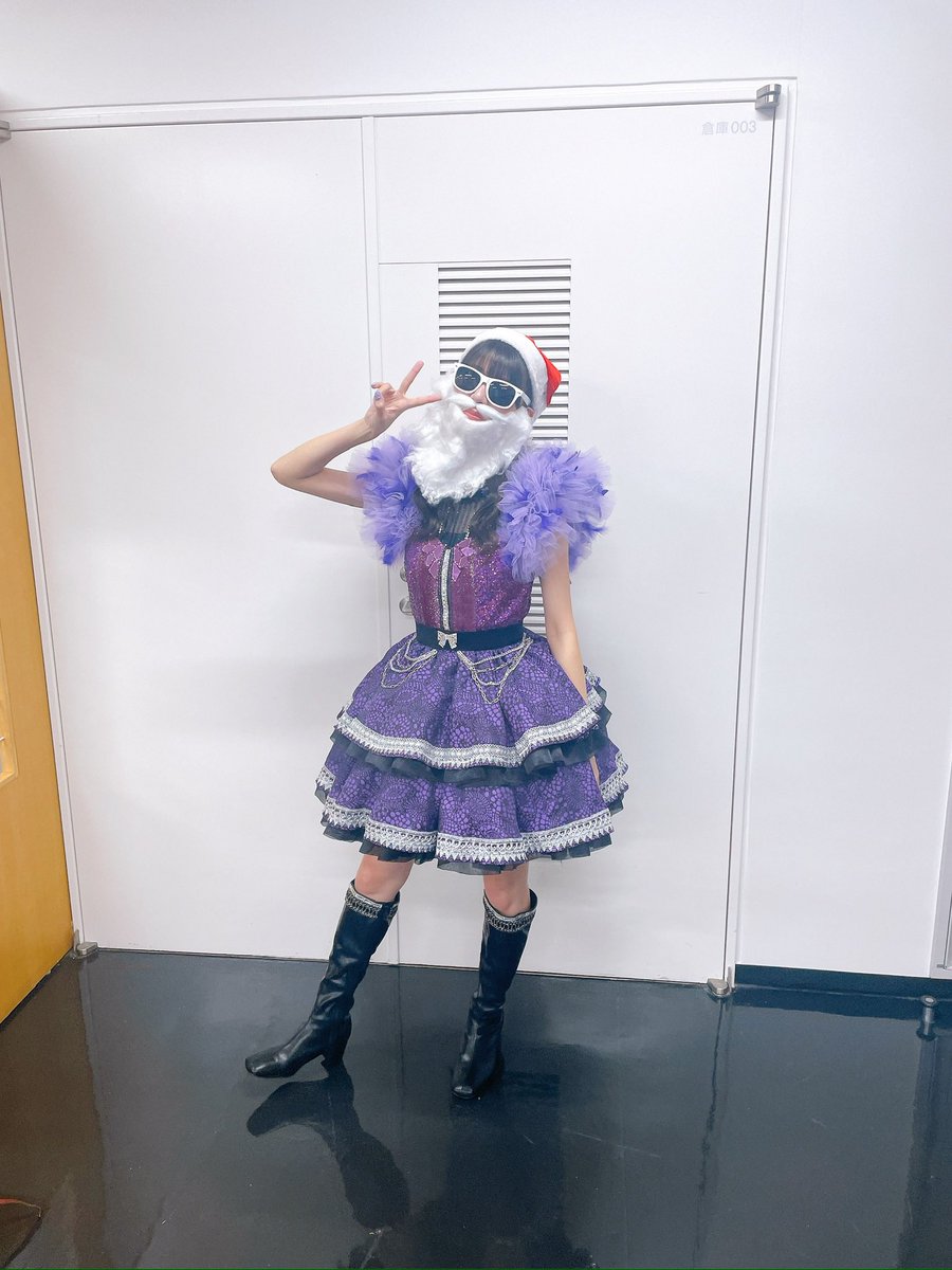 adasunkace's tweet photo. 今回は偽れにちゃんとしても出演させていただきました💜💜
そのままMCまで参加させてもらい終始緊張でした🫨
衣装やネイルもお揃いでまるごとれにちゃんになれて一生の思い出です♡✨

#ももクリ2024
#れにちゃん
#偽れにちゃん
#momoclo https://t.co/ndjuQutZAH