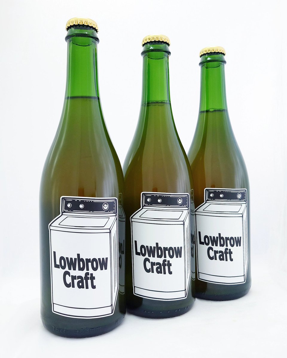 北海道は余市より、表も裏も可愛らしいエチケットが目を引く「LOWBROW