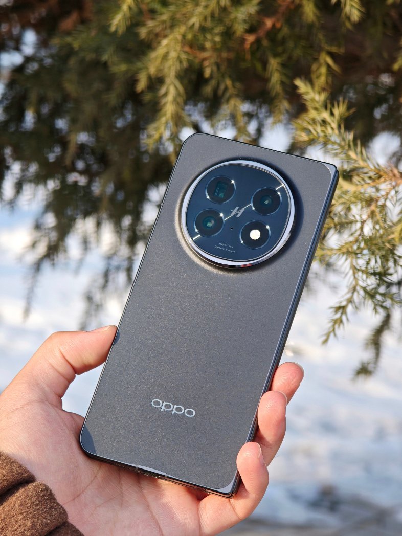 OPPO Find N5
