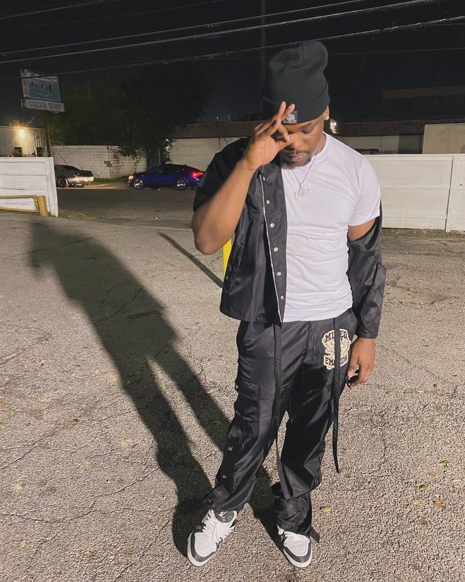 wyo (@whoibe713) on Twitter photo 