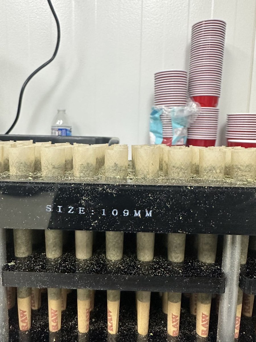 EllenWei15's tweet photo. How many times do you run cone filling machine a day? ##CannabisGrowers #DispensarySupplies #CannabisEntrepreneurs #CannabisGrowers #CannabisRetail #CannaBusiness #CannaEntrepreneur #CannabisMarket #CannabisTechnology #PreRollEquipment #ConeFillingMachine
#PreRollMachine https://t.co/QKZLa2FxhX