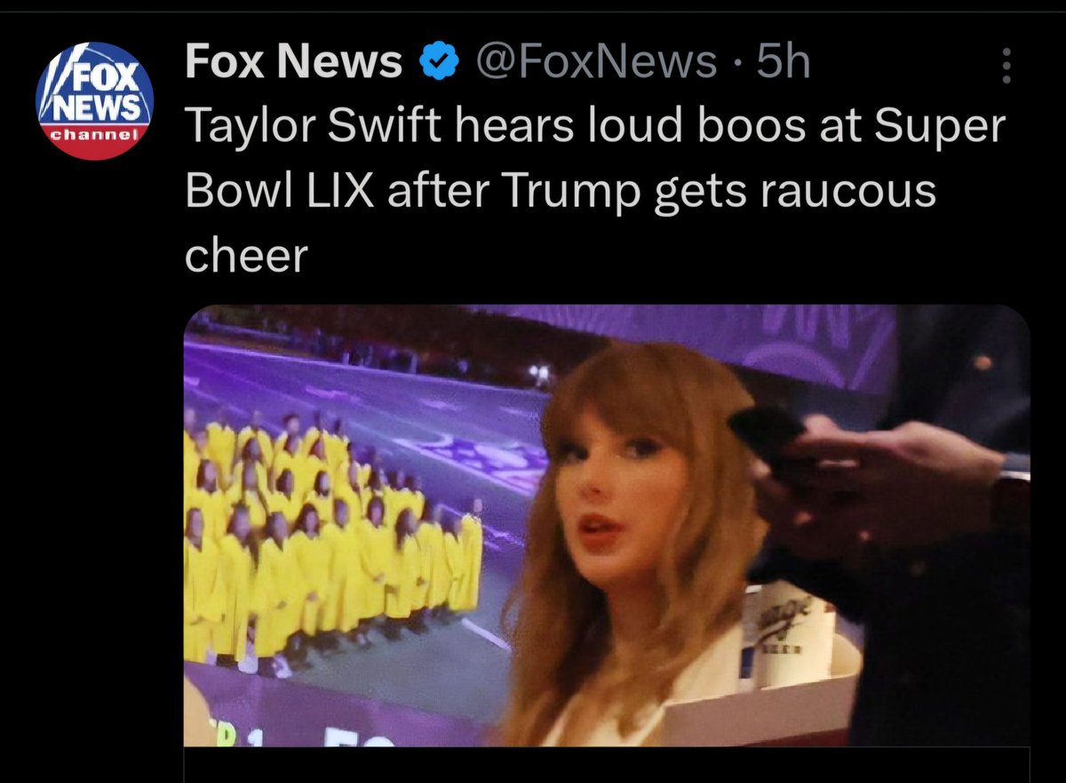 SimoPillon's tweet photo. Taylor Swift, accanita sostenitrice di Kamala, contestata ieri al Super Bowl.
Pochi minuti prima lo stesso stadio aveva acclamato Donald Trump.
Gli americani hanno capito e mandano a quel paese le elites a libro paga dei Dem.
Anche in Europa le persone cominciano a capire... https://t.co/jen0VCZI7p
